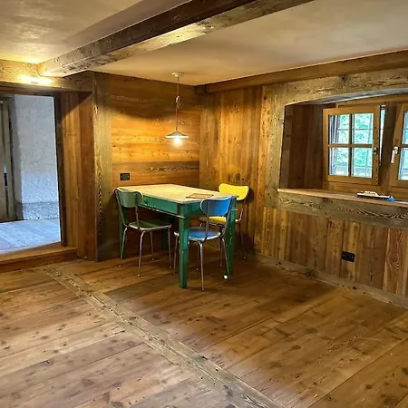 Casalpina Apartament *